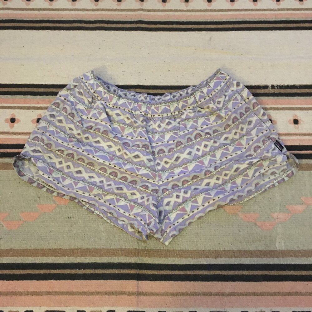 Patagonia shorts lightweight pastel purple blu & cream GUC